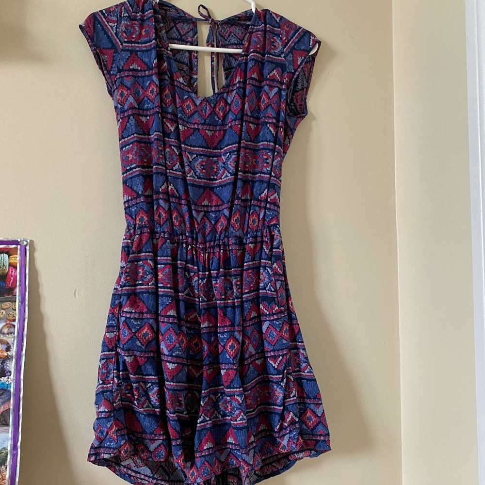 Printed romper (play suit) w/pockets!